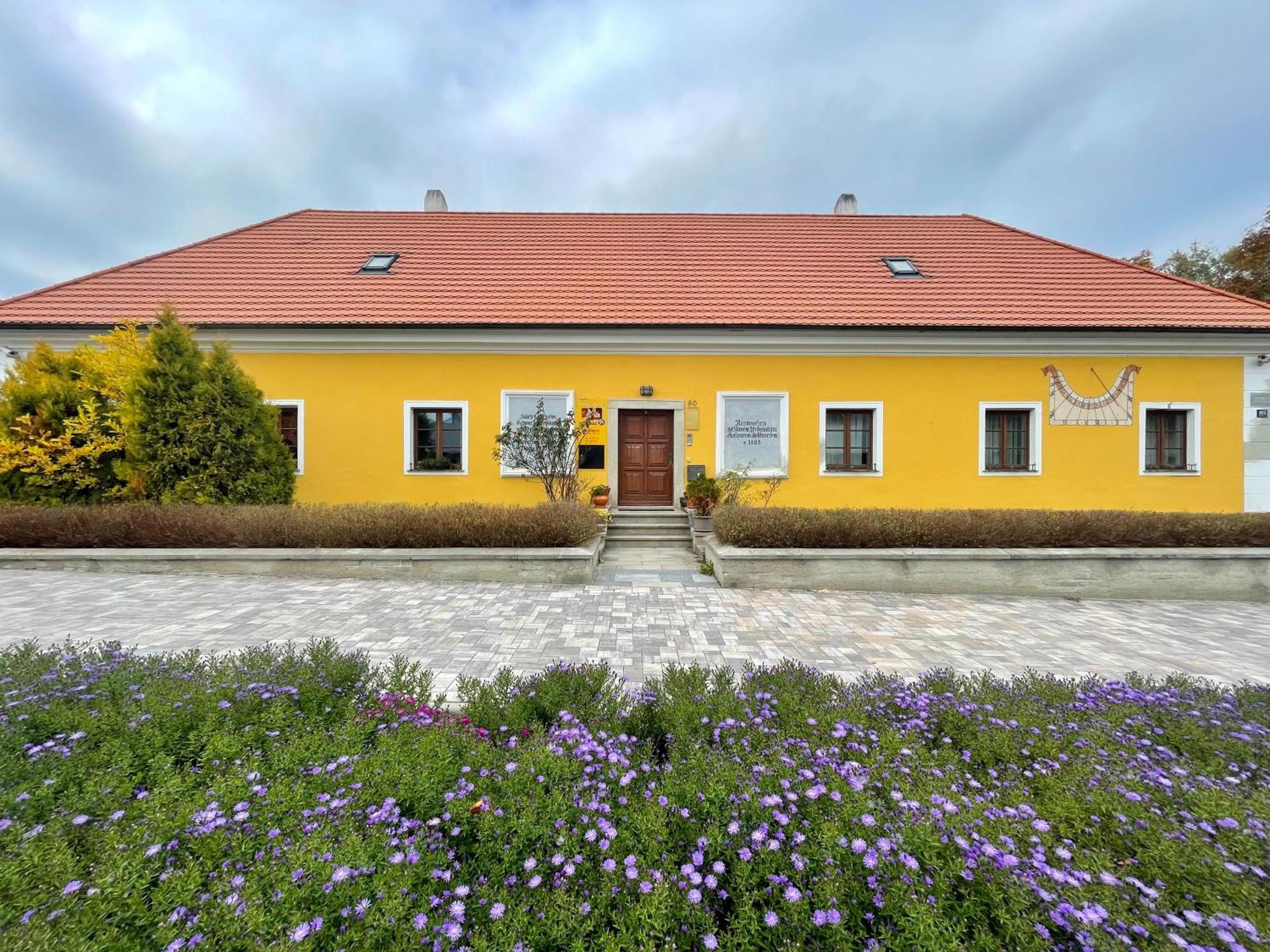 Historicky Dum U Lazni Apartment Trebon Bagian luar foto