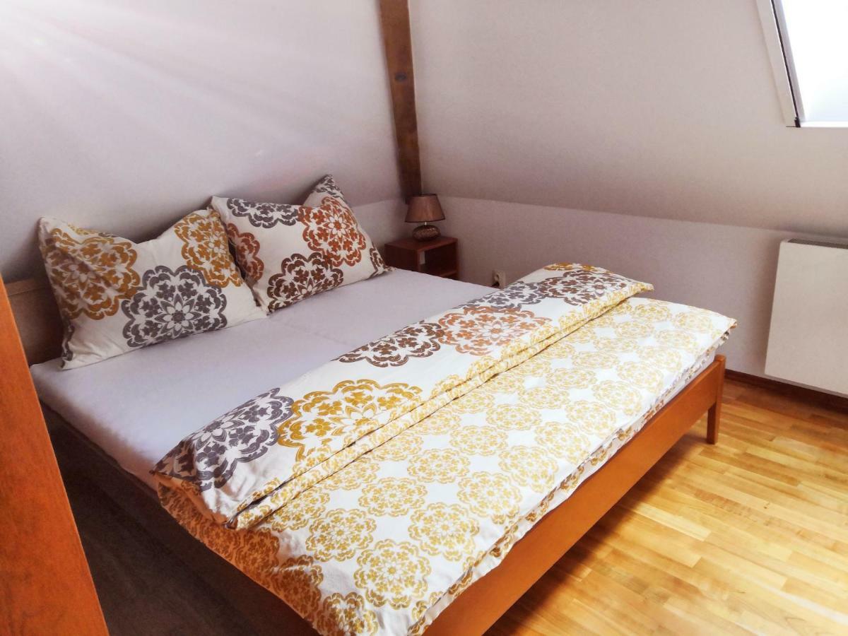 Historicky Dum U Lazni Apartment Trebon Bagian luar foto